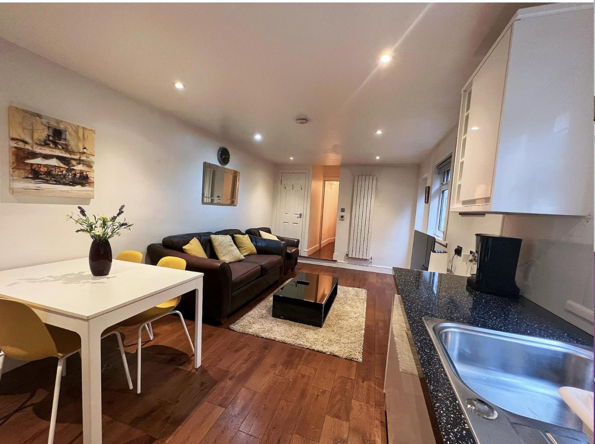 Lovely 2 Bedroom Garden Flat In Londres Exterior foto